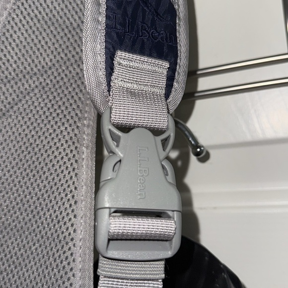 L.L.Bean Navy Blue/Grey Stowaway Sling One Strap Backpack Medium Sized Bag - Picture 8 of 9